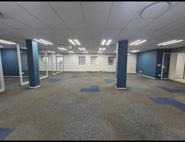 403M² OFFICE TO LET IN RIVONIA